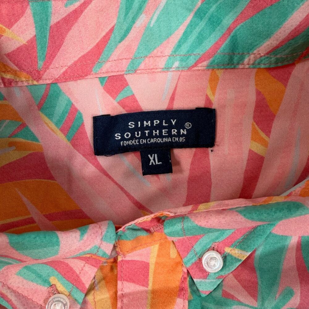 Simply Southern Tropical Button Down Shirt men's XL Short Sleeve Pink Green Palm - Picture 5 of 9